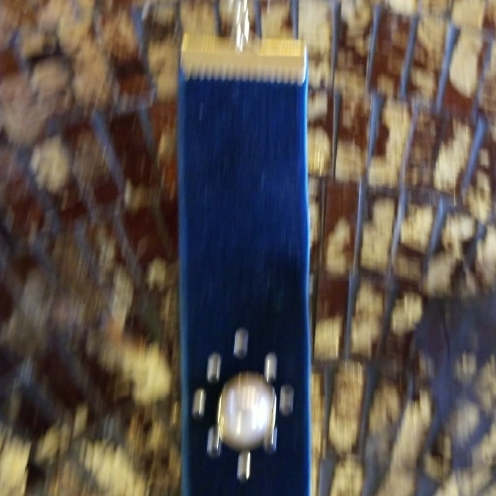 Choker - Picture 3 of 4